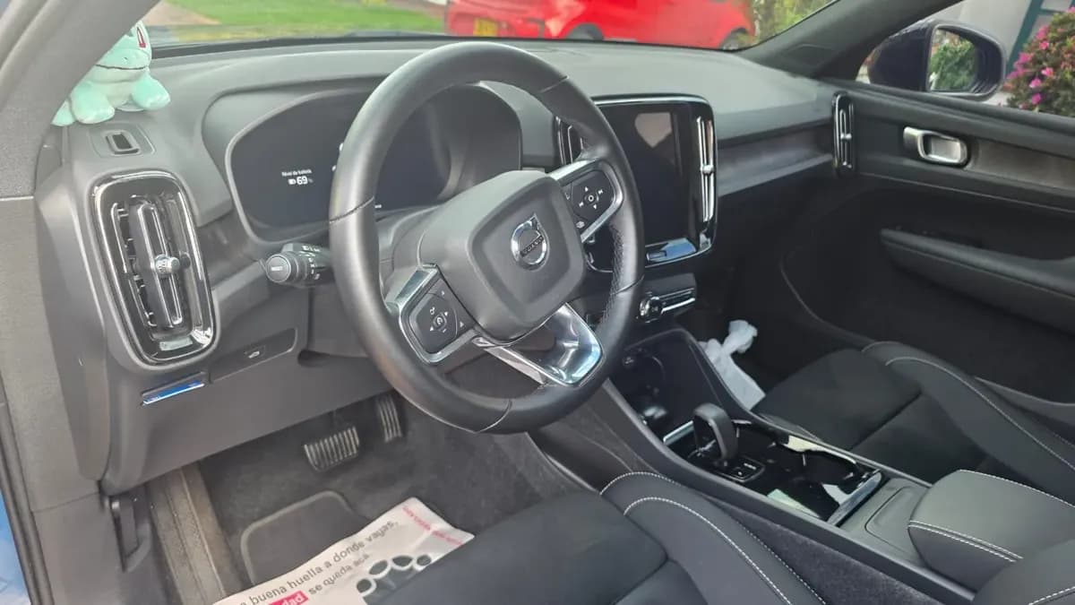 Volvo XC 40 2024