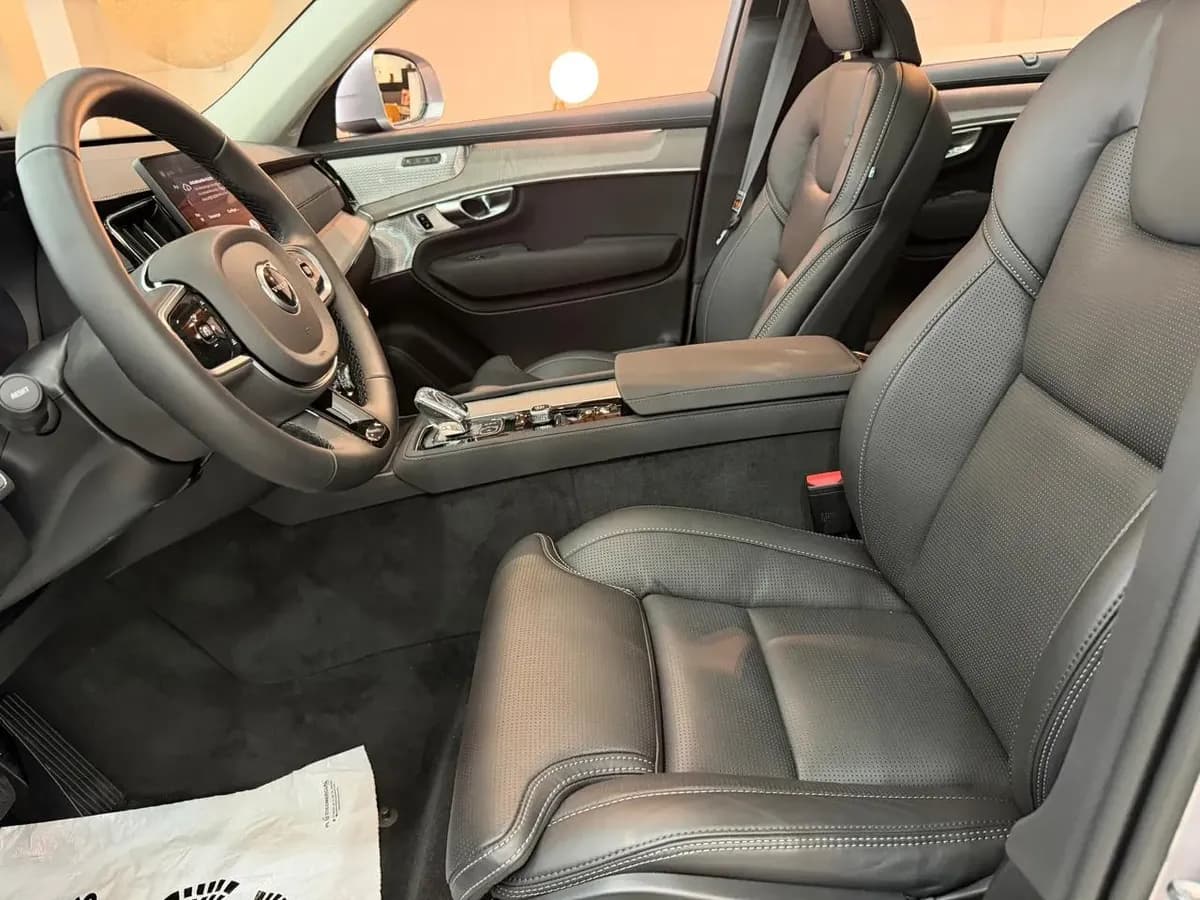Volvo XC 90 T8 2026 Hybrid